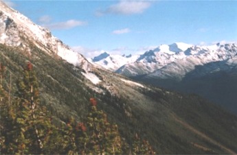 Raush valley and Premiere Range from Mt. Thomas